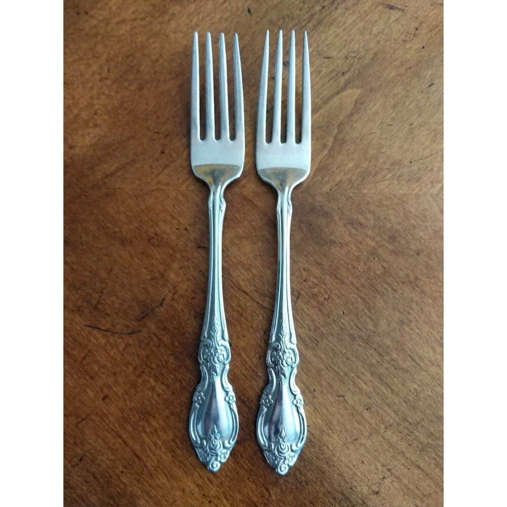 Lot of 2x Oneida Community Louisiana Dinner Forks Stainless Flatware 7.1